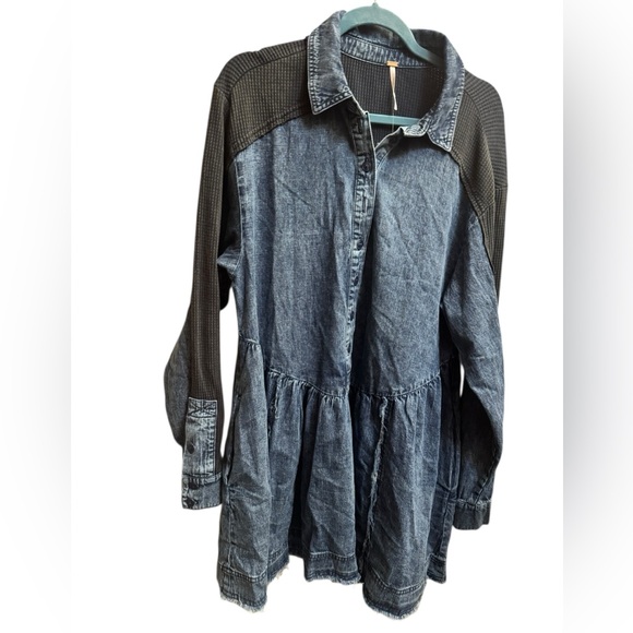 NEW! FREE PEOPLE Kenny Blue Denim Mini Dress Baby Doll Fray Edge Boho SZ MED NWT - Picture 4 of 14